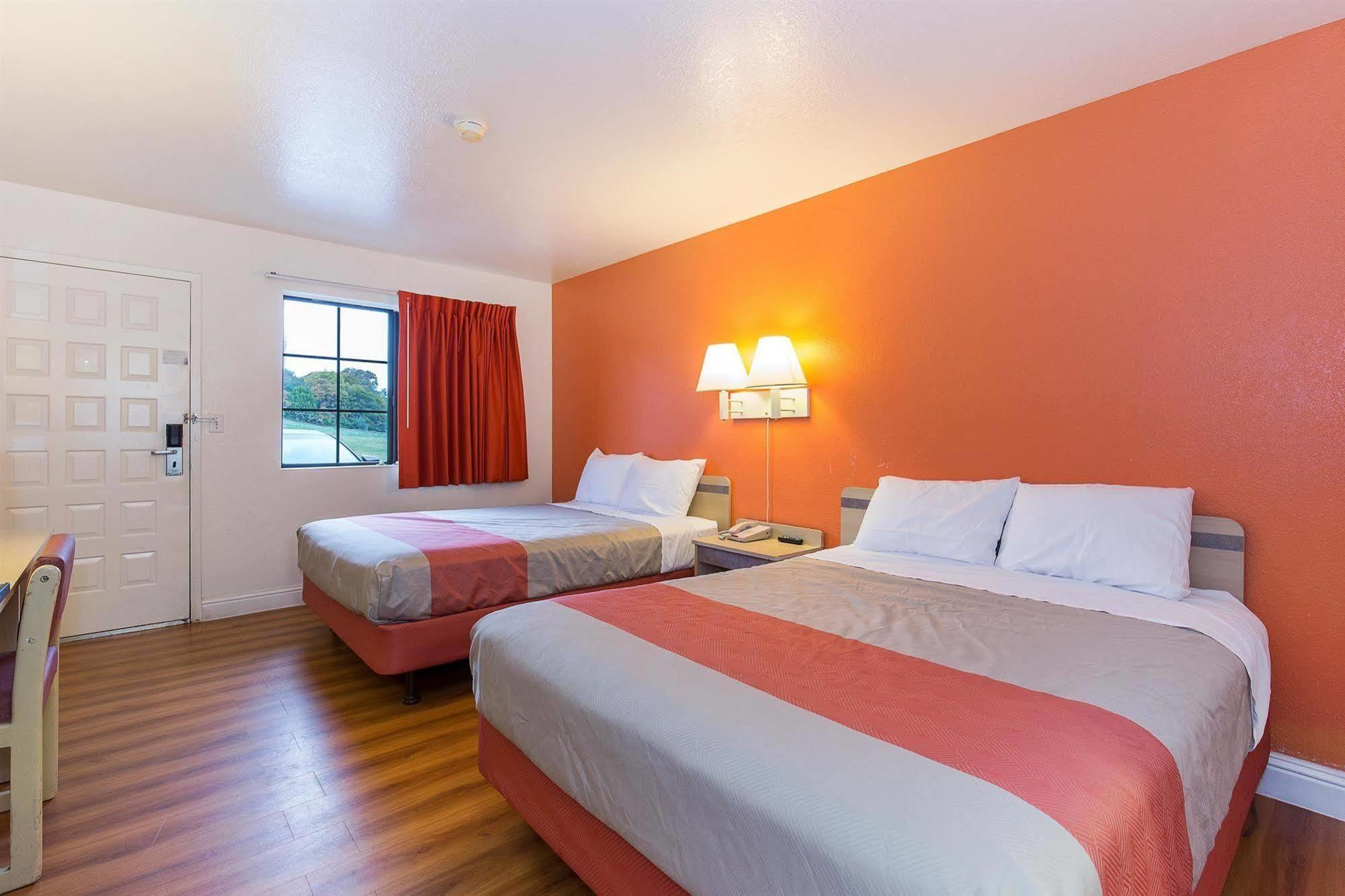 Motel 6 Vallejo - Maritime North Eksteriør bilde